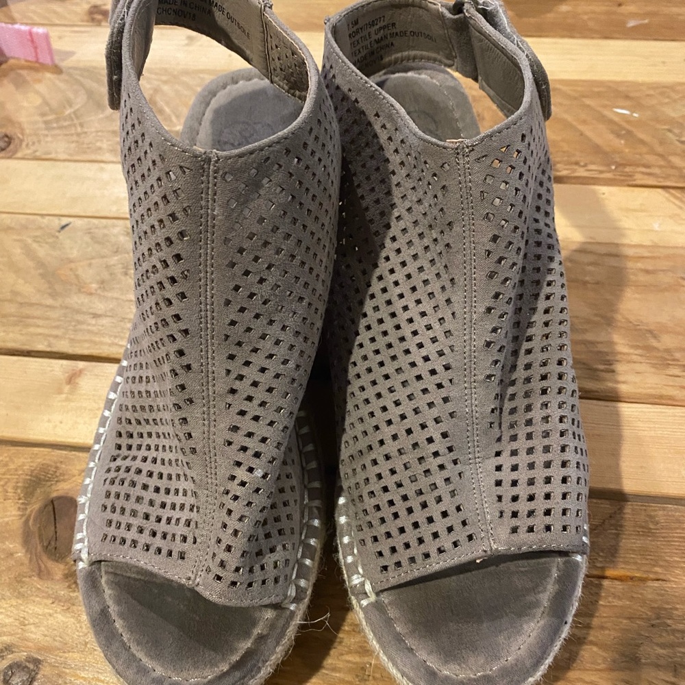 Women wedge sandals